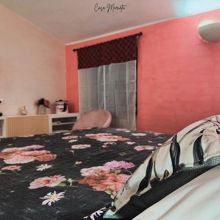 Marieta Rooms Sarzana Exterior photo