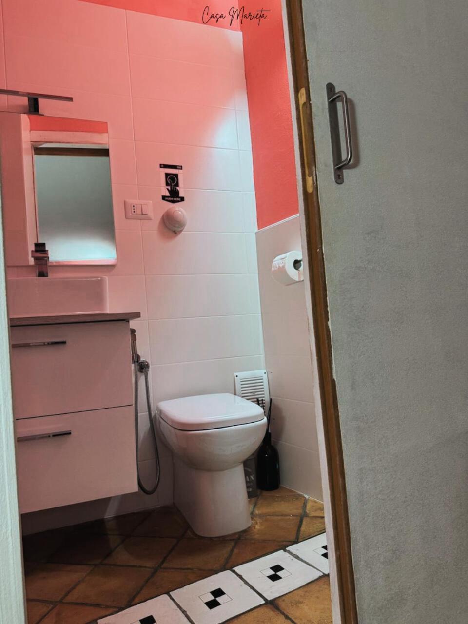 Marieta Rooms Sarzana Exterior photo