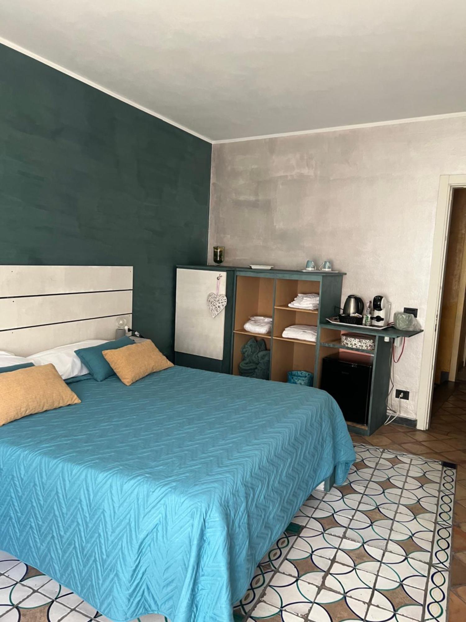 Marieta Rooms Sarzana Exterior photo